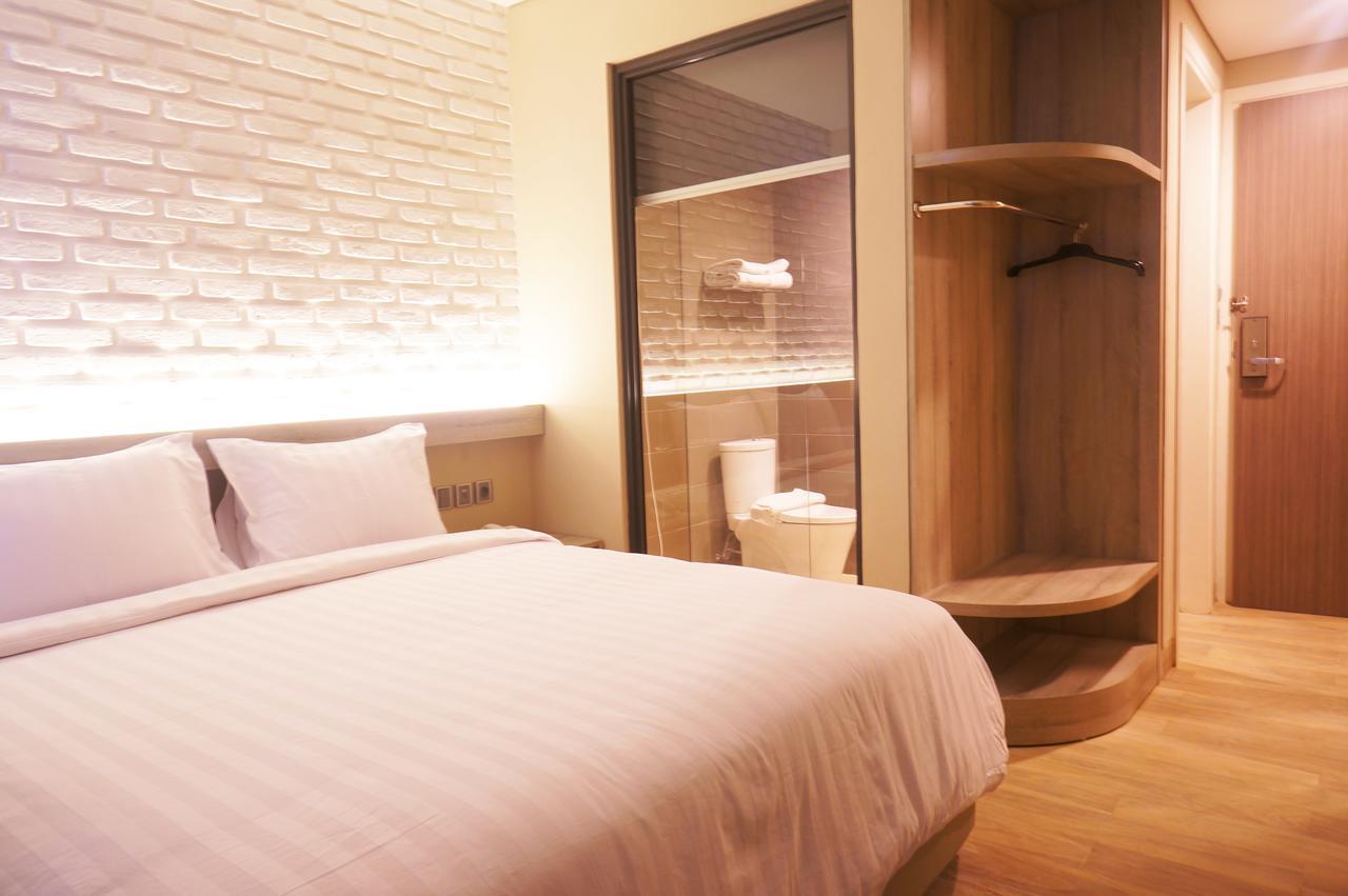 Expressia Hotel Makassar Esterno foto