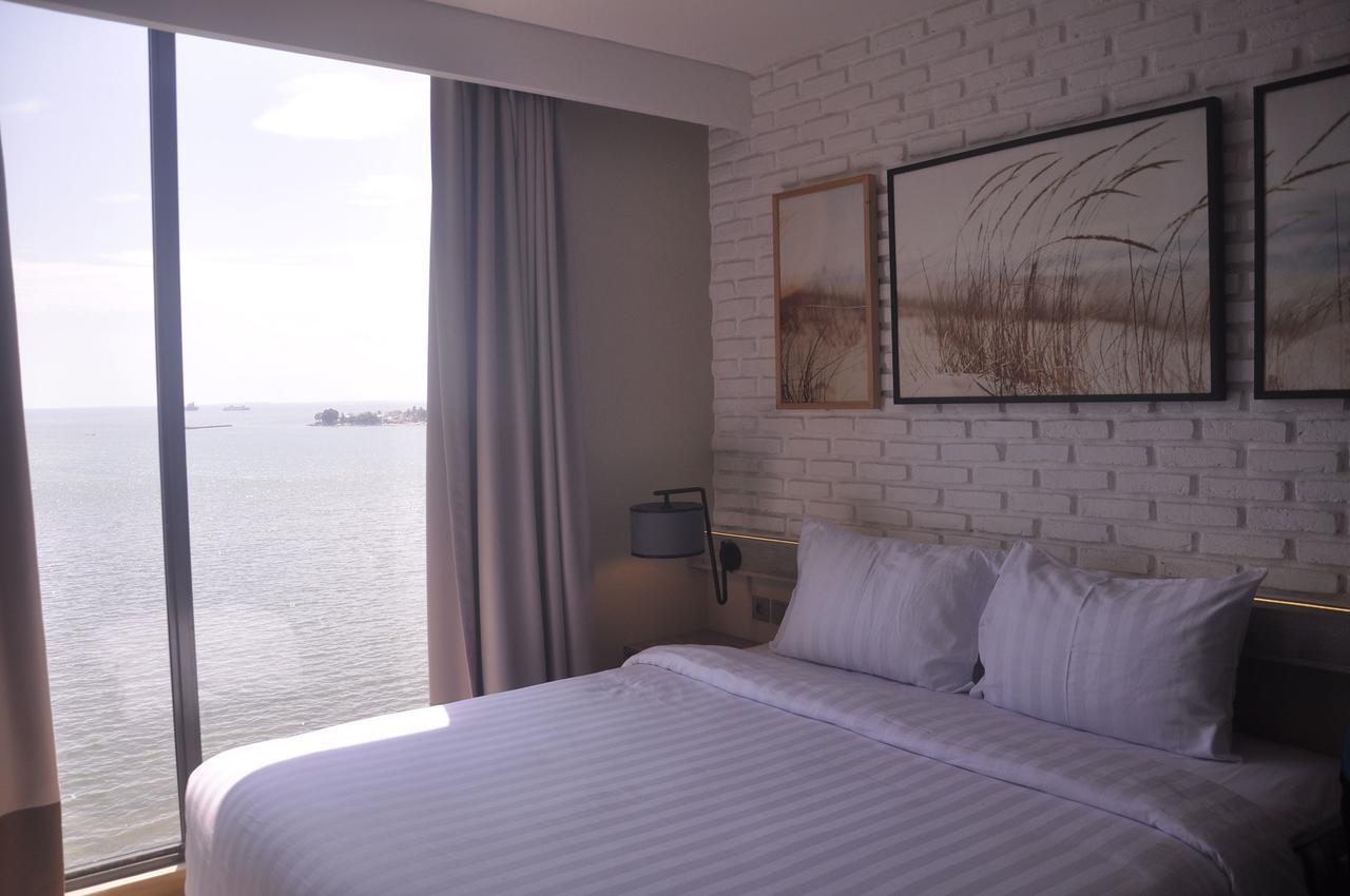 Expressia Hotel Makassar Esterno foto