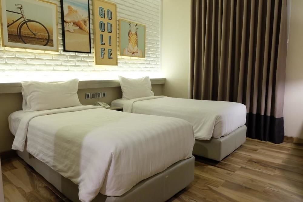 Expressia Hotel Makassar Esterno foto